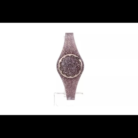 Kate Spade Scallop Tracking Device - Picture 4 of 11